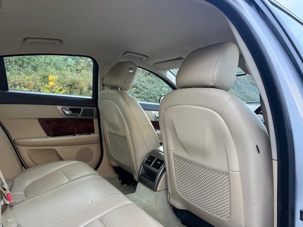 Used Jaguar XF 2009 for sale - 76175672: Photo 14
