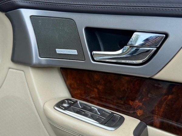 Used Jaguar XF 2009 for sale - 76175672: Photo 19