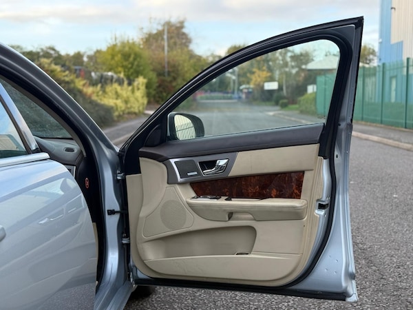 Used Jaguar XF 2009 for sale - 76175672: Photo 20