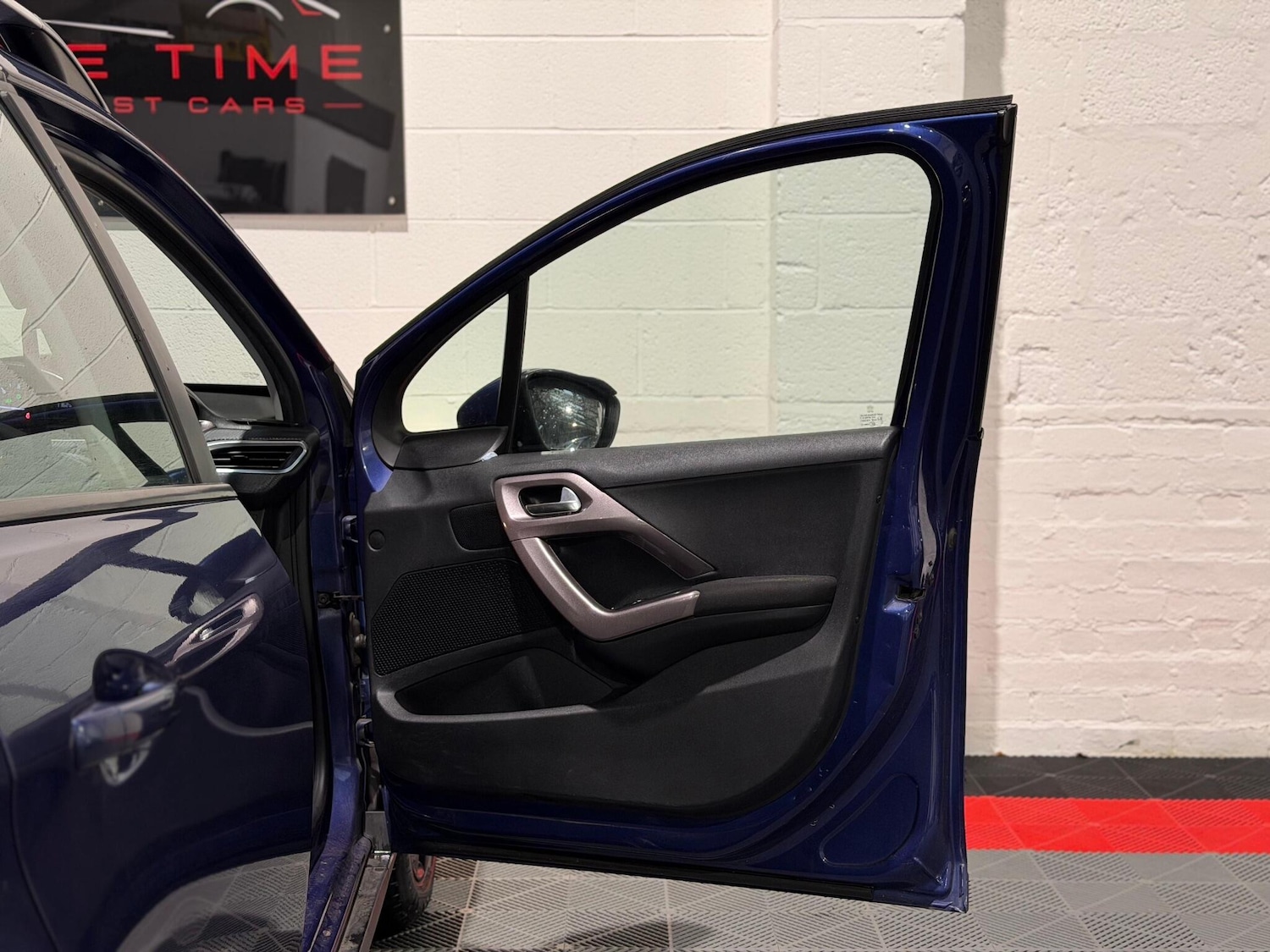 Used Peugeot 2008 2015 for sale - 76886710: Photo 13