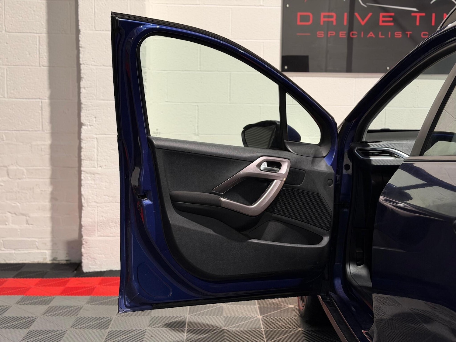 Used Peugeot 2008 2015 for sale - 76886710: Photo 14