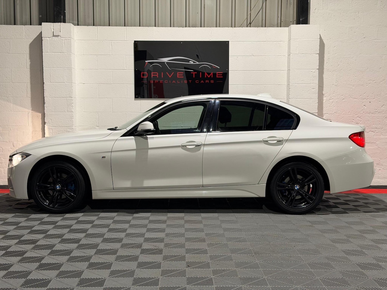 Used BMW 3 Series 2014 for sale - 77120737: Photo 3