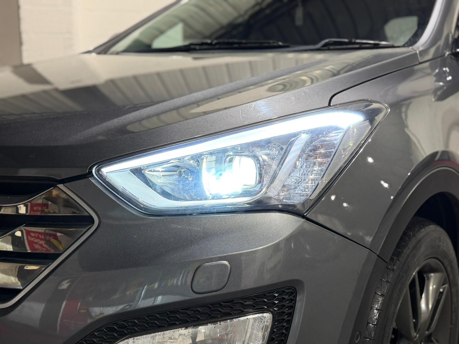 Used Hyundai Santa Fe 2014 for sale - 76926587: Photo 32