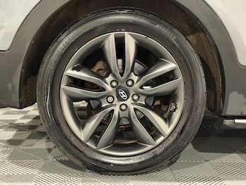 Used Hyundai Santa Fe 2014 for sale - 76926587: Photo