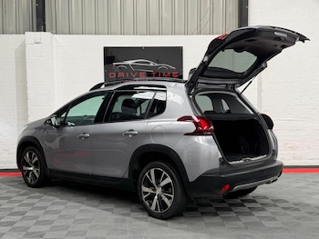 Used Peugeot 2008 2017 for sale - 78636579: Photo