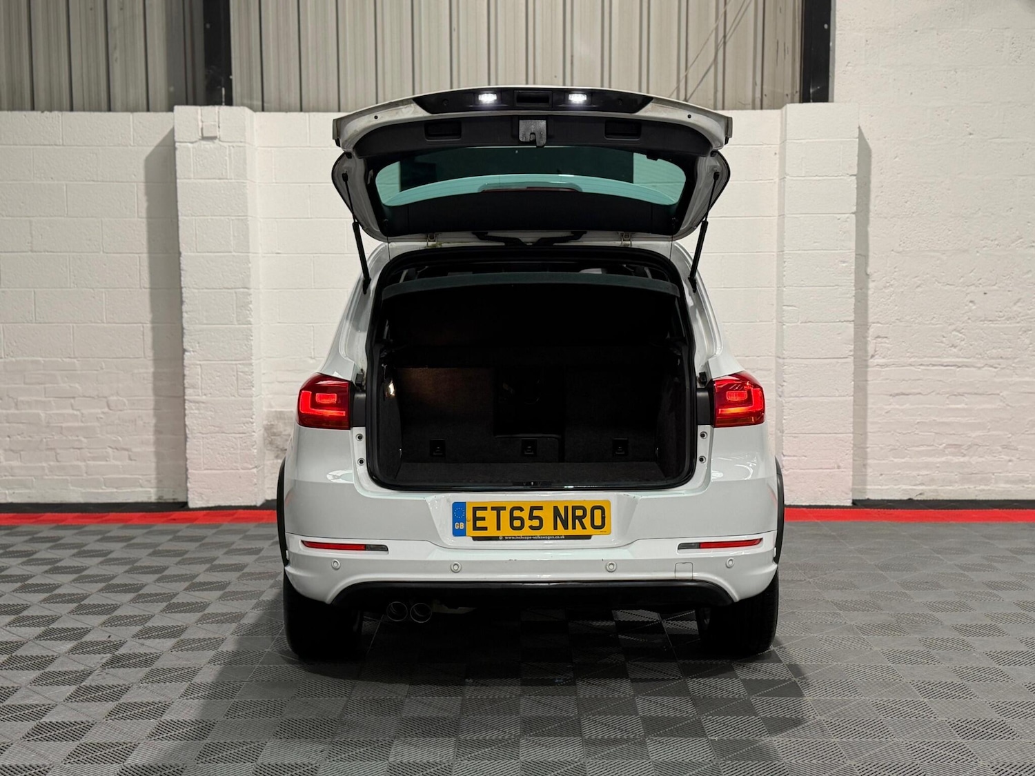 Used Volkswagen Tiguan 2016 for sale - 77267500: Photo 10