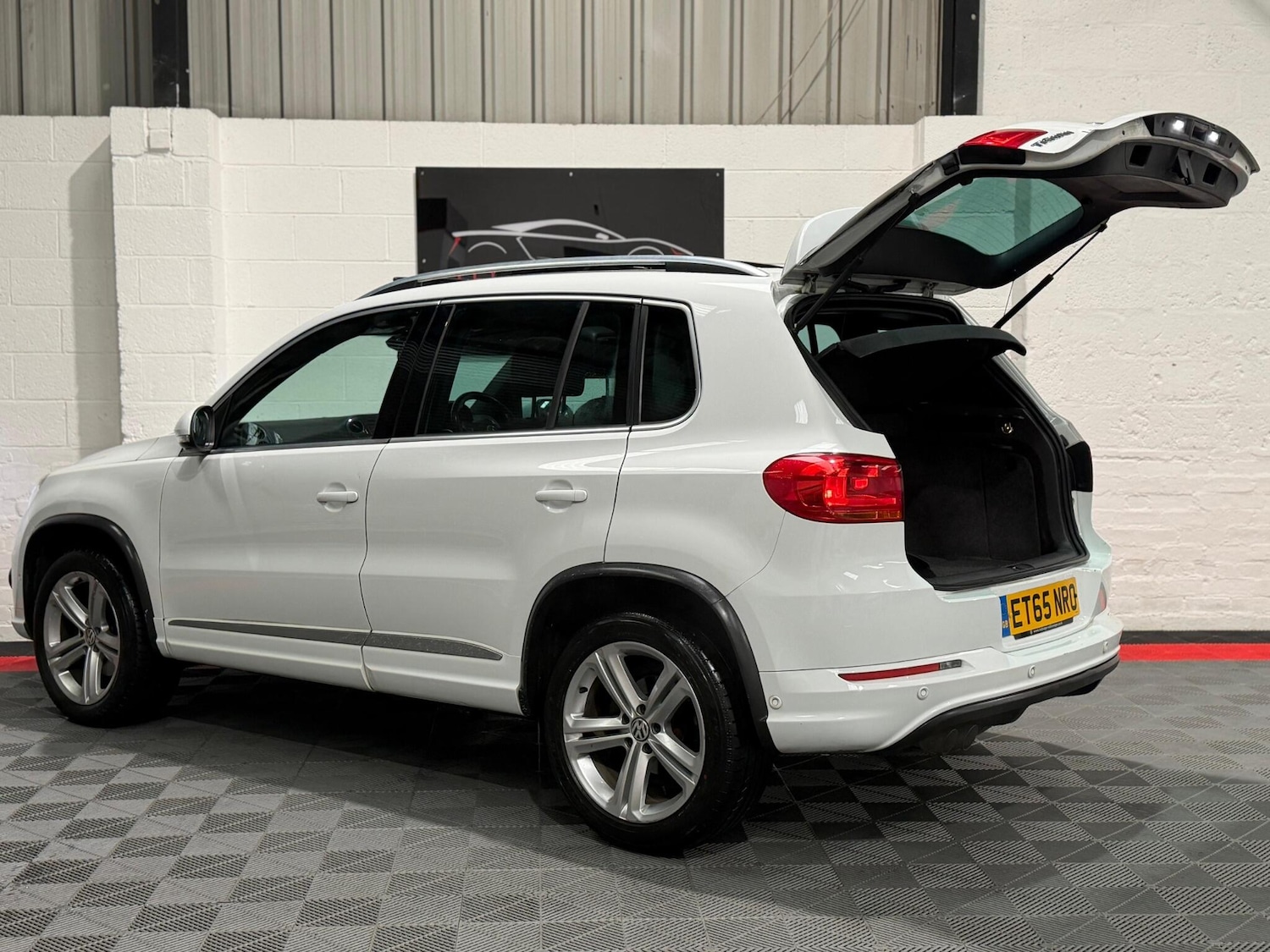Used Volkswagen Tiguan 2016 for sale - 77267500: Photo 7