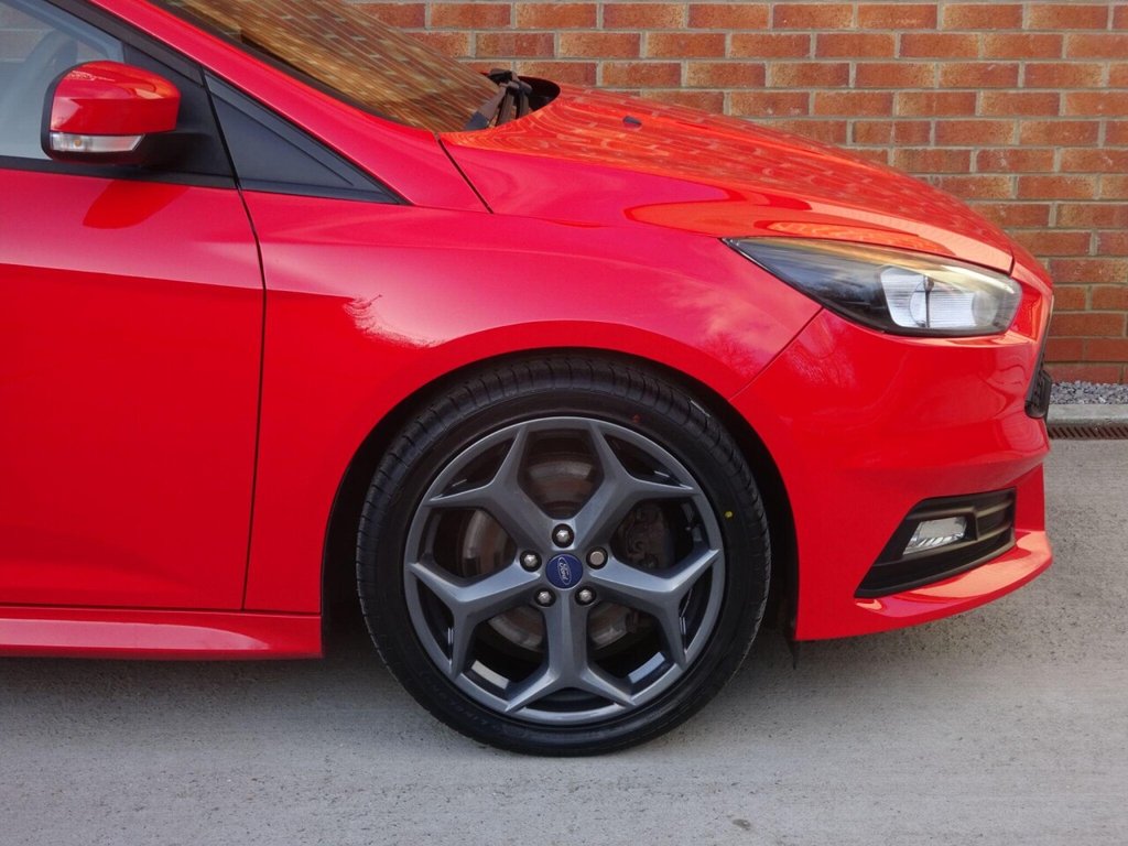 Used Ford Focus 2016 for sale - 76868101: Photo 10