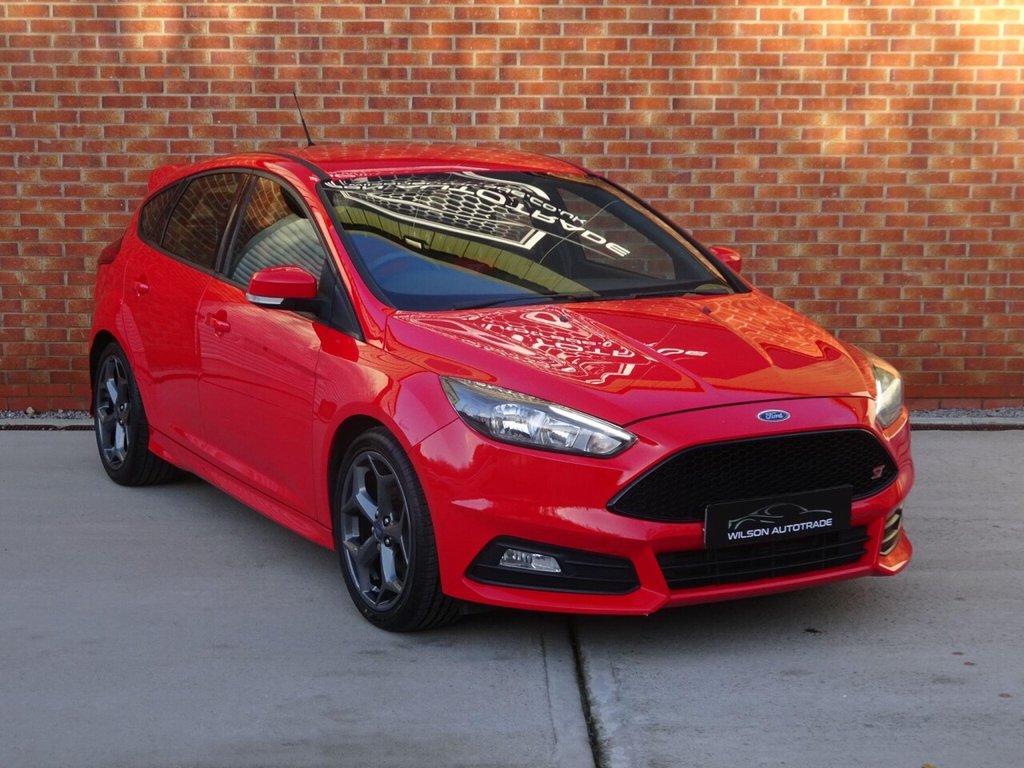 Used Ford Focus 2016 for sale - 76868101: Photo 2