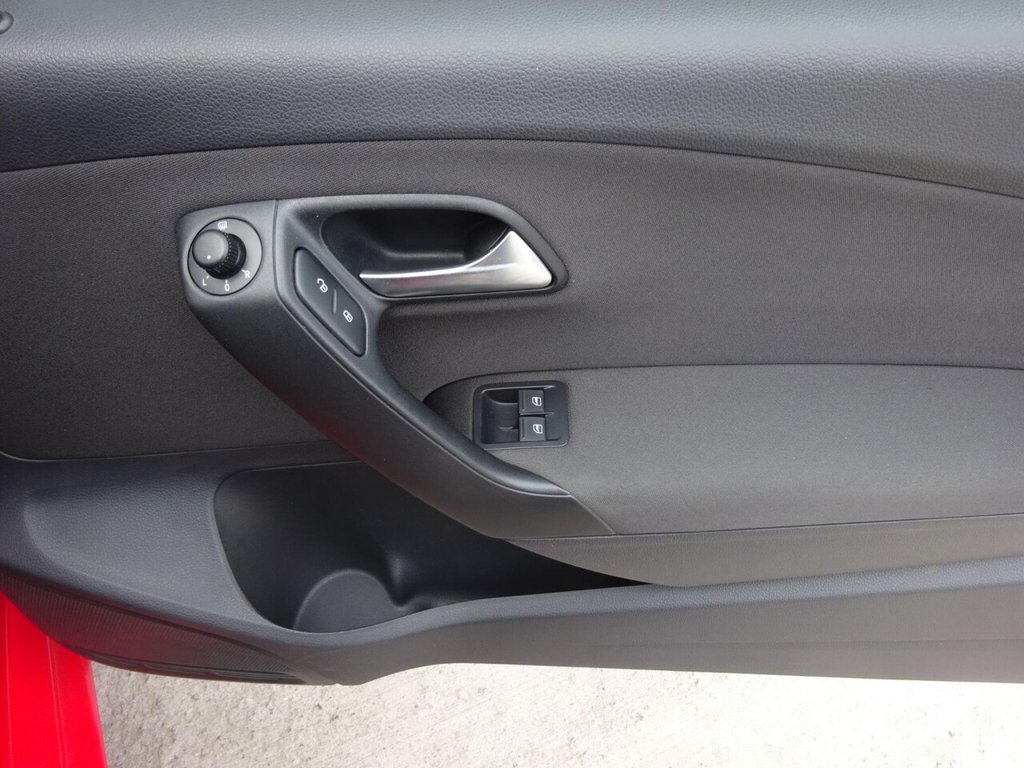 Used Volkswagen Polo 2014 for sale - 78036377: Photo 24