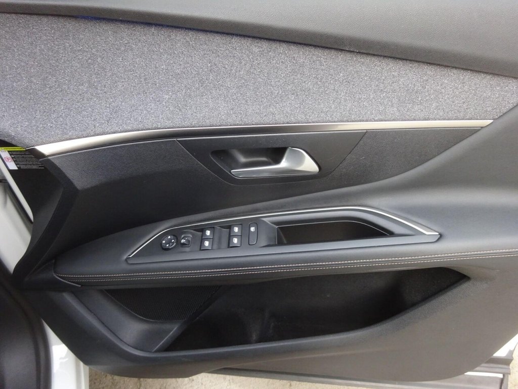 Used Peugeot 3008 2019 for sale - 76655012: Photo 32