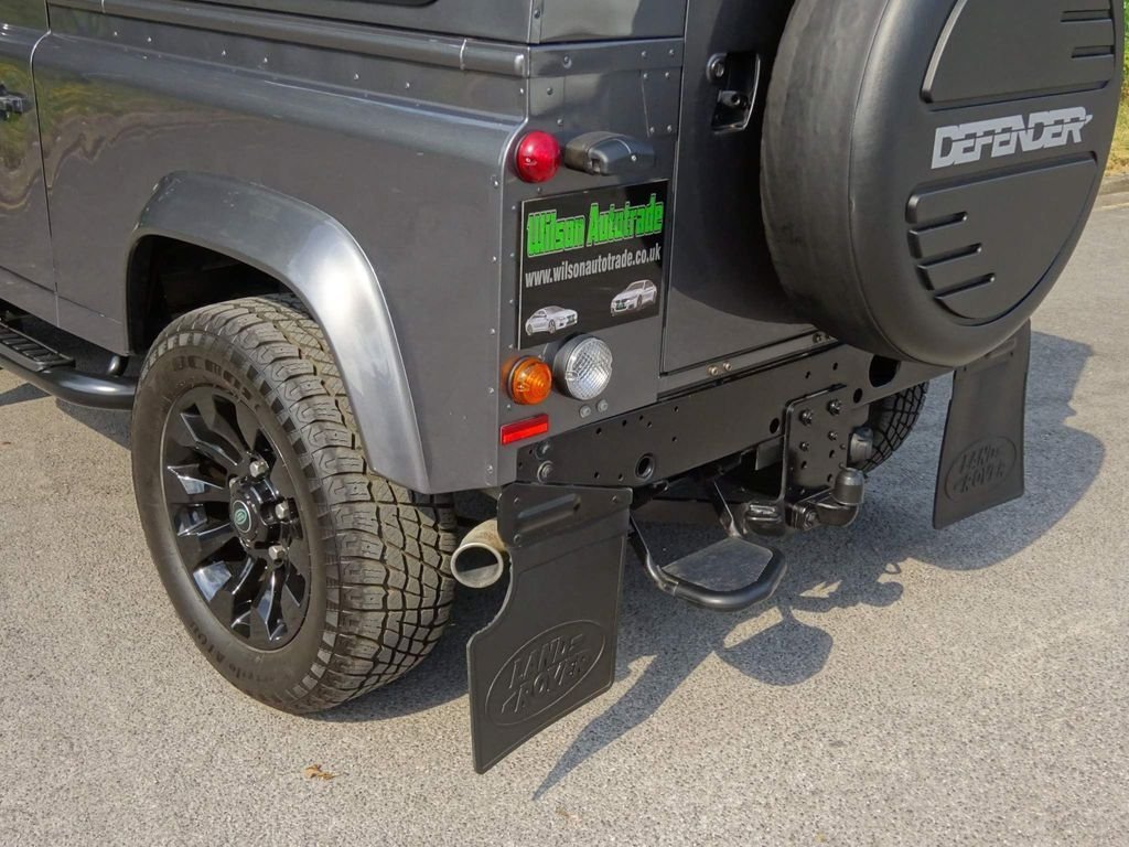 Used Land Rover Defender 2016 for sale - 76665811: Photo 12