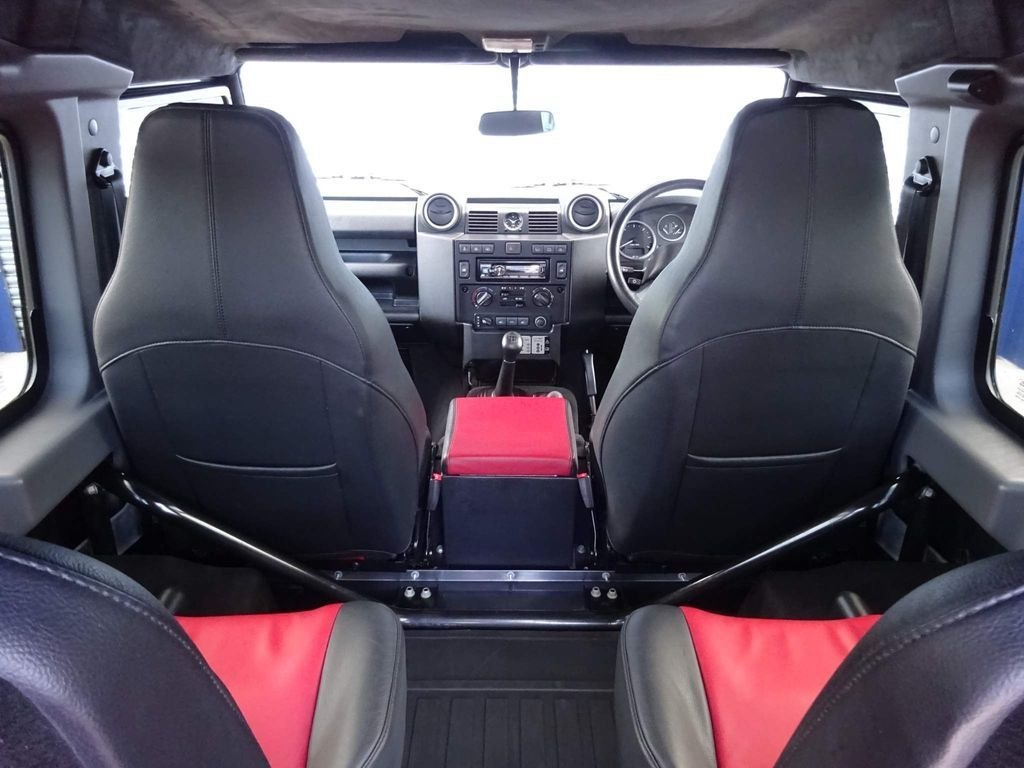 Used Land Rover Defender 2016 for sale - 76665811: Photo 28