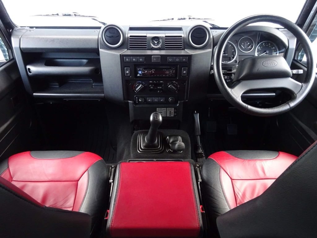 Used Land Rover Defender 2016 for sale - 76665811: Photo 29