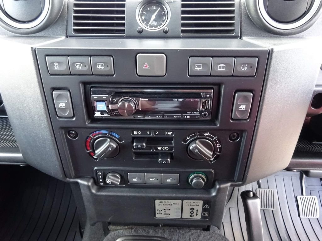 Used Land Rover Defender 2016 for sale - 76665811: Photo 32