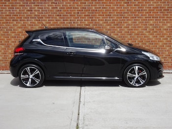 Used Peugeot 208 2017 for sale - 78811163: Photo