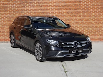 Used Mercedes-Benz E Class 2018 for sale - 76124169: Photo 2