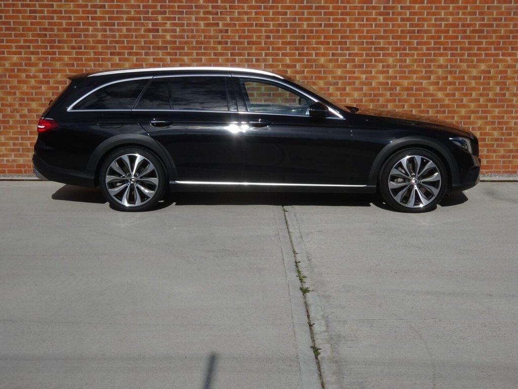 Used Mercedes-Benz E Class 2018 for sale - 76124169: Photo 3