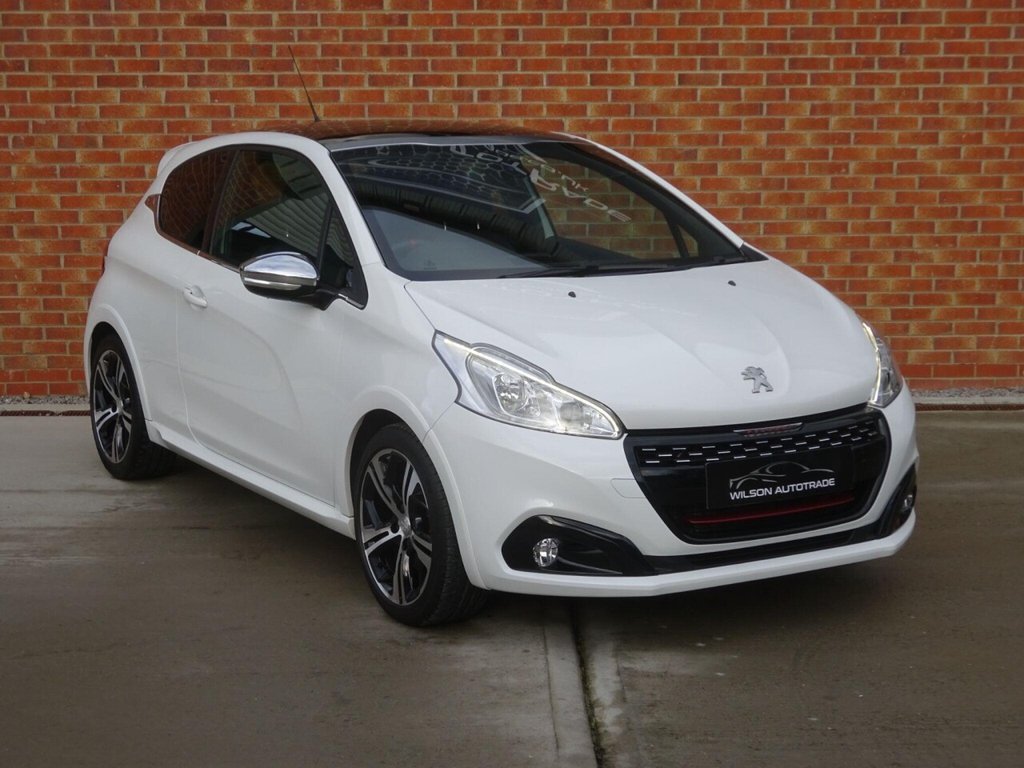 Used Peugeot 208 2017 for sale - 76539635: Photo 2