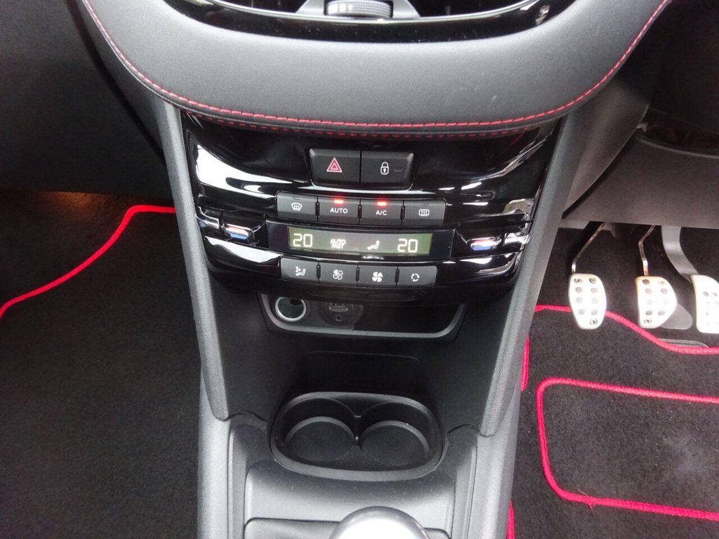 Used Peugeot 208 2017 for sale - 76539635: Photo 22