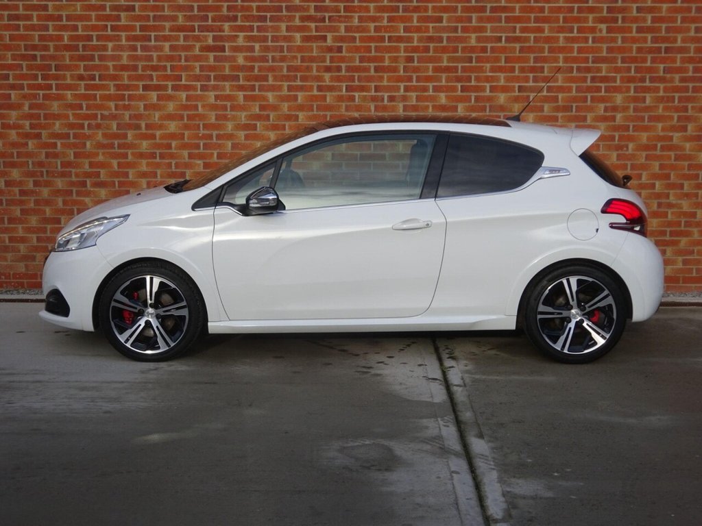 Used Peugeot 208 2017 for sale - 76539635: Photo 7