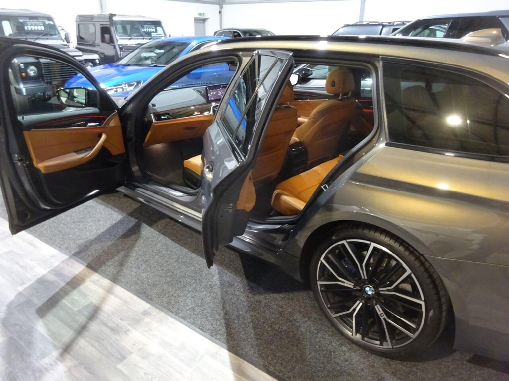 Used BMW 5 Series 2022 for sale - 76610281: Photo 44