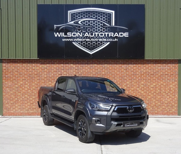 Used Toyota Hilux 2023 for sale - 75444582: Photo 1