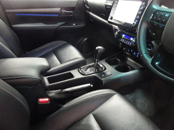 Used Toyota Hilux 2023 for sale - 75444582: Photo 33