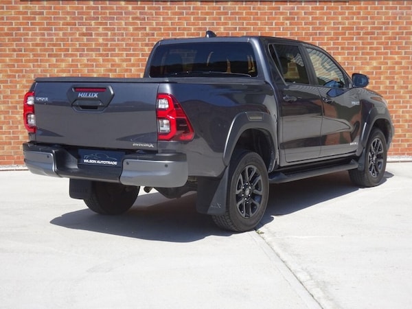 Used Toyota Hilux 2023 for sale - 75444582: Photo 4