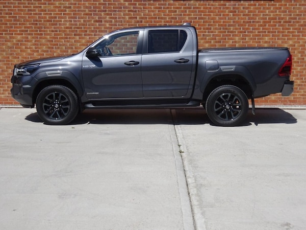 Used Toyota Hilux 2023 for sale - 75444582: Photo 7