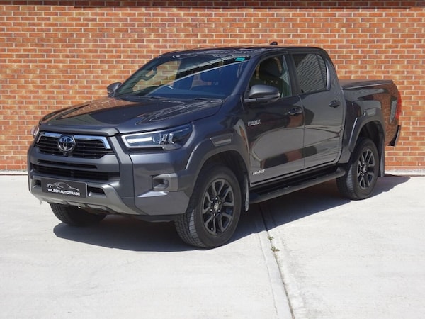 Used Toyota Hilux 2023 for sale - 75444582: Photo 8