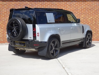 Used Land Rover Defender 110 2023 for sale - 79160037: Photo