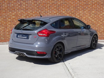 Used Ford Focus 2017 for sale - 79160039: Photo