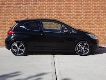 Used Peugeot 208 2017 for sale - 75896478: Photo