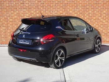 Used Peugeot 208 2017 for sale - 75896478: Photo