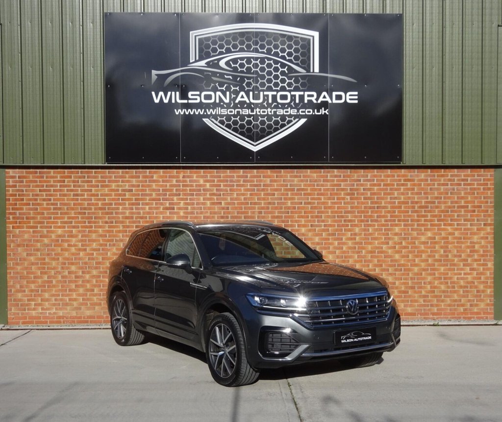 Used Volkswagen Touareg 2018 for sale - 76350576: Photo 1