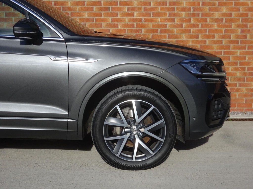 Used Volkswagen Touareg 2018 for sale - 76350576: Photo 10