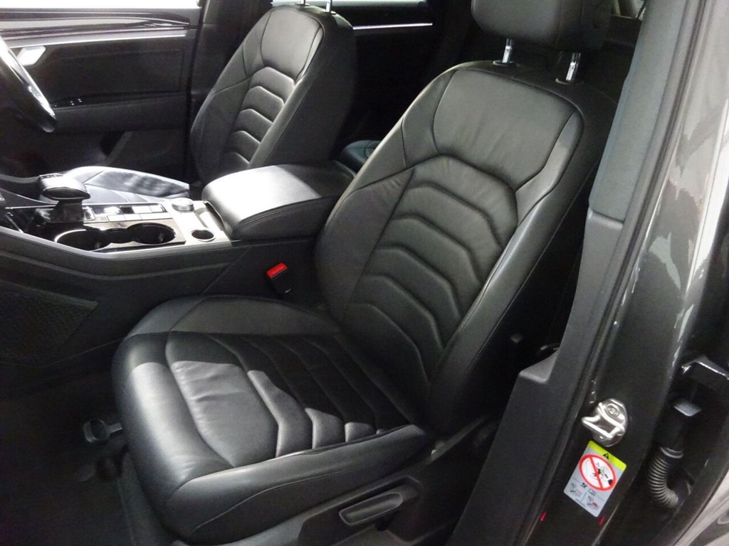 Used Volkswagen Touareg 2018 for sale - 76350576: Photo 19