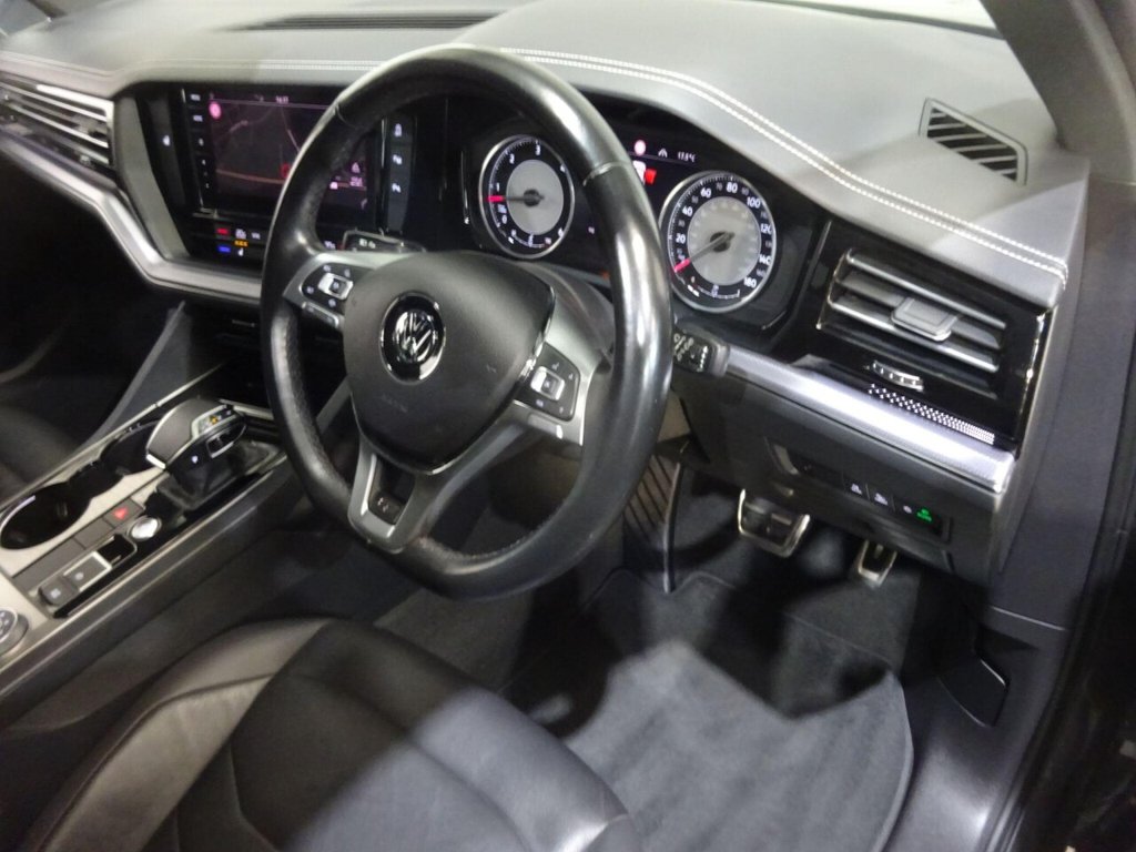 Used Volkswagen Touareg 2018 for sale - 76350576: Photo 26