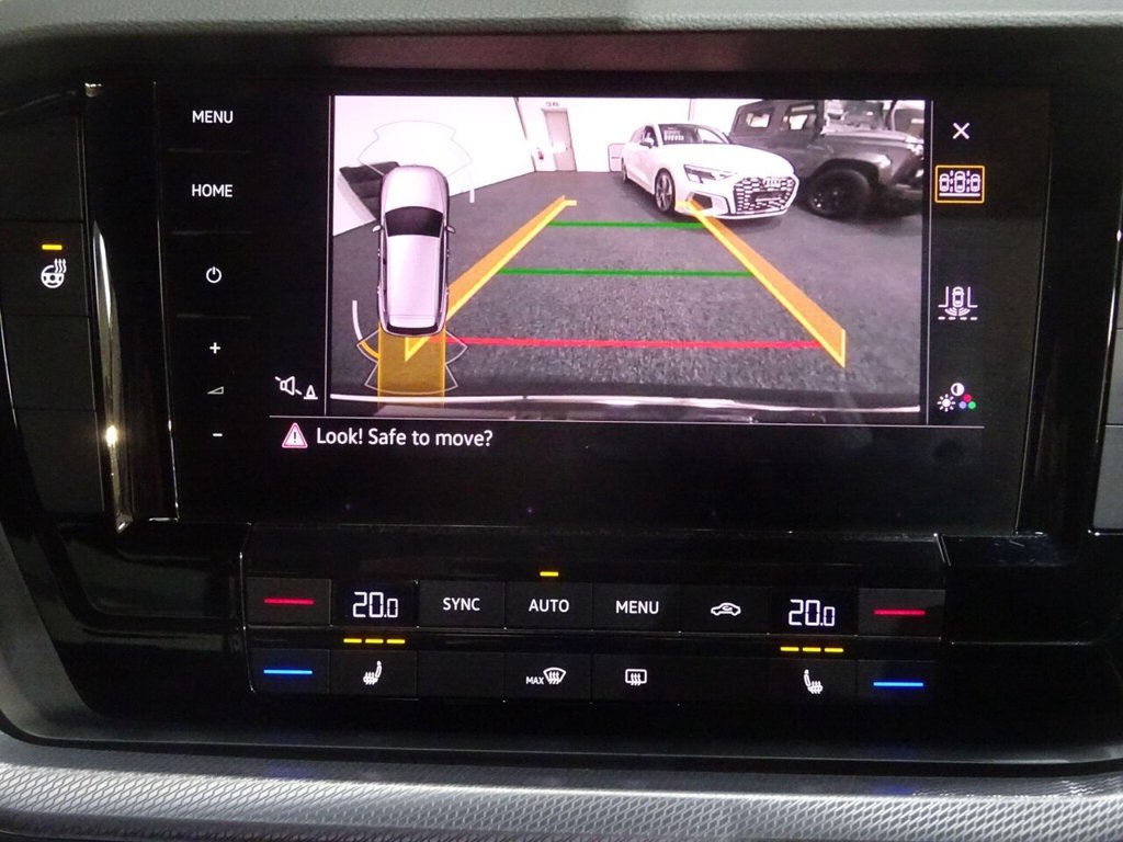 Used Volkswagen Touareg 2018 for sale - 76350576: Photo 28