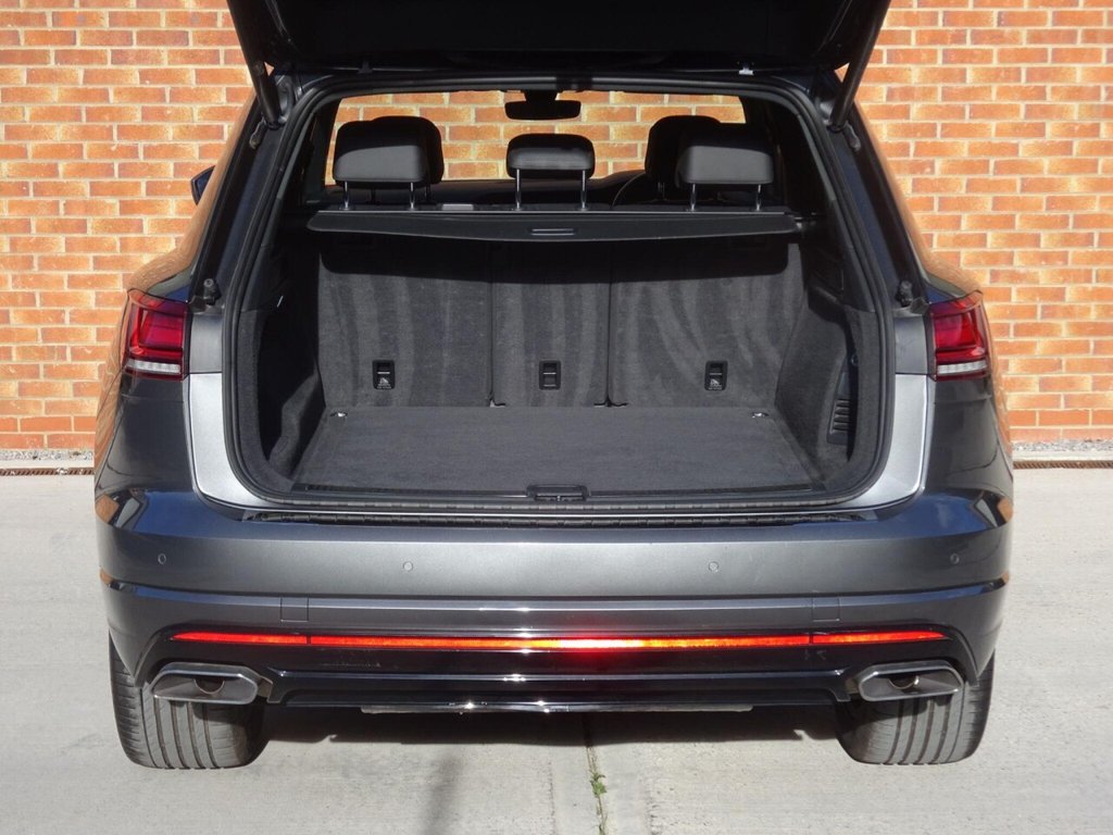 Used Volkswagen Touareg 2018 for sale - 76350576: Photo 34