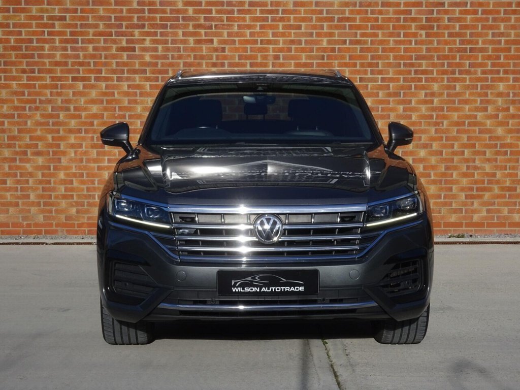 Used Volkswagen Touareg 2018 for sale - 76350576: Photo 9