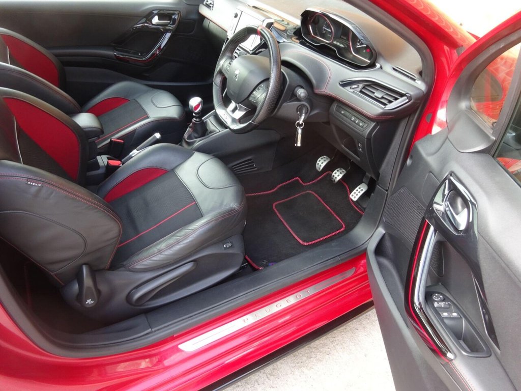 Used Peugeot 208 2017 for sale - 77795038: Photo 15