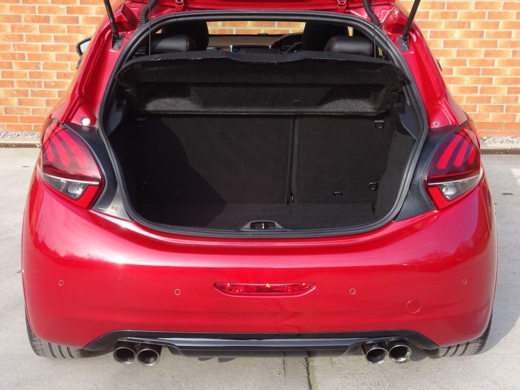 Used Peugeot 208 2017 for sale - 77795038: Photo 32