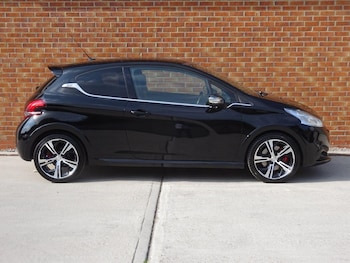 Used Peugeot 208 2017 for sale - 79250042: Photo