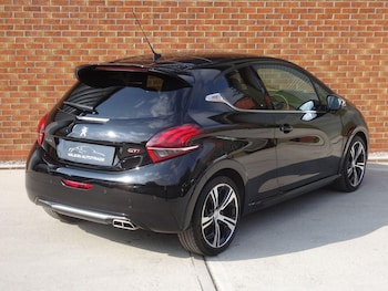 Used Peugeot 208 2017 for sale - 79250042: Photo
