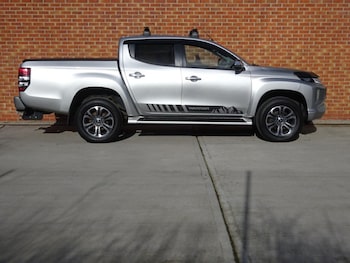 Used Mitsubishi L200 2020 for sale - 77647869: Photo