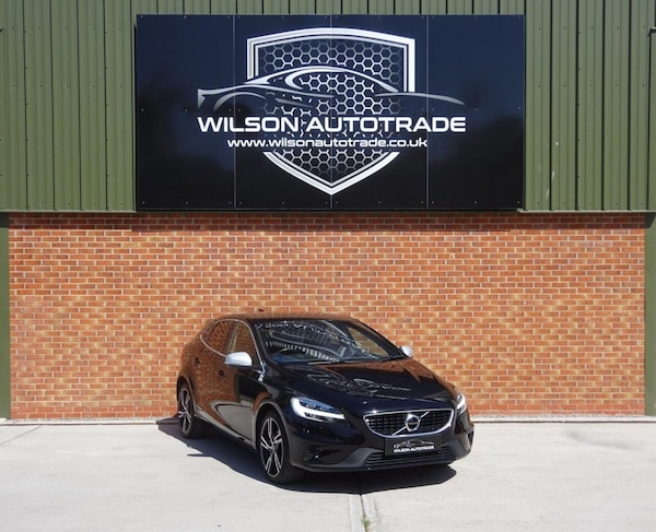 Used Volvo V40 2018 for sale - 75444568: Photo 1