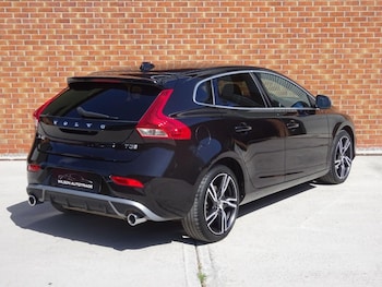 Used Volvo V40 2018 for sale - 75444568: Photo