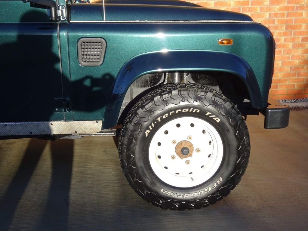 Used Land Rover Defender 2016 for sale - 76202839: Photo 15